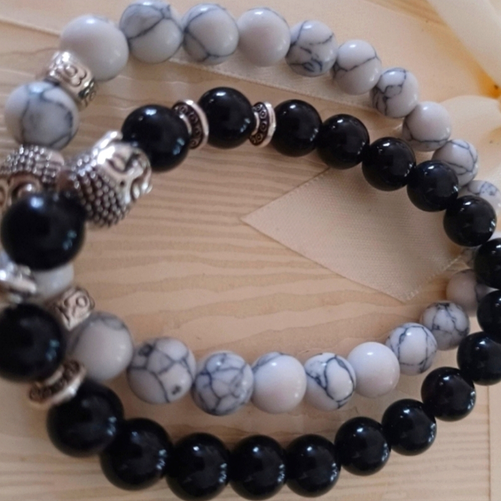 White Howlite & Black Onyx Gemstone Buddha Bracelets 8mm